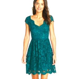 Betsy Johnson green lace dress